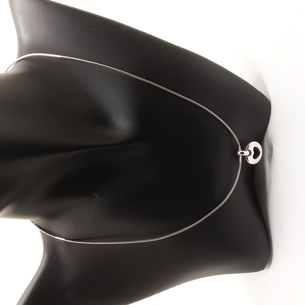 Authentic Tiffany & Co. Pierced Heart Pendant - Excellent Used Condition - Picture 2 of 13